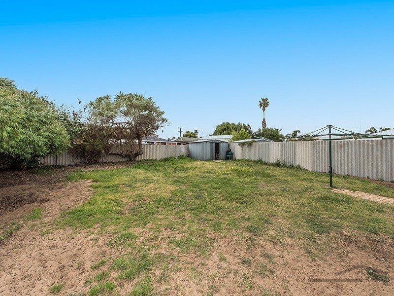 11 Mekong Way, Greenfields WA 6210