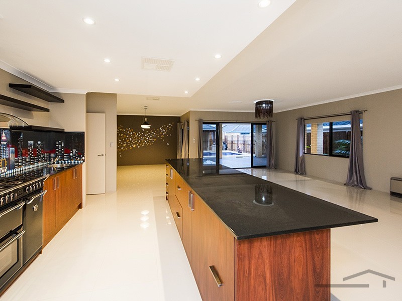 3 Wombarra Street, Secret Harbour WA 6173