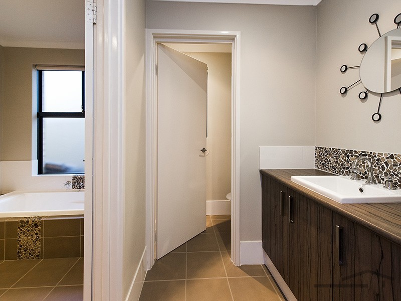 3 Wombarra Street, Secret Harbour WA 6173