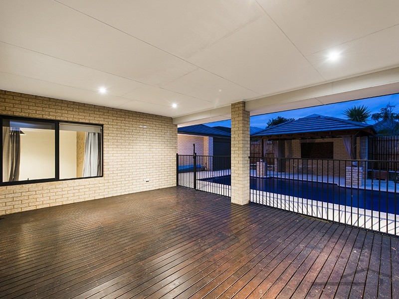 3 Wombarra Street, Secret Harbour WA 6173