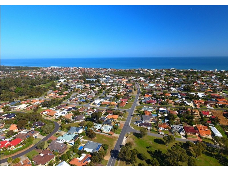106 McLarty Road, Halls Head WA 6210
