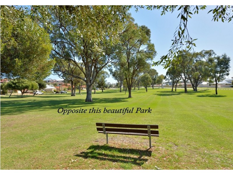 106 McLarty Road, Halls Head WA 6210