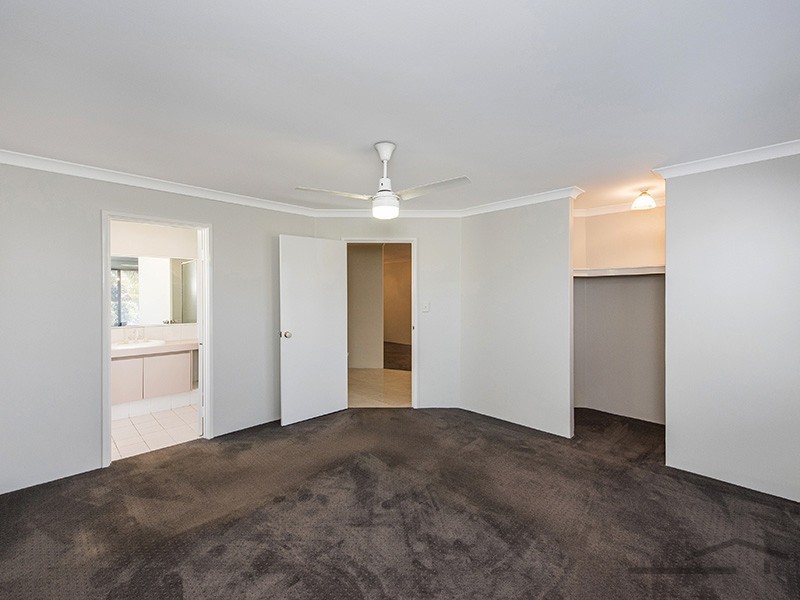 18 Staunton Rise, Halls Head WA 6210