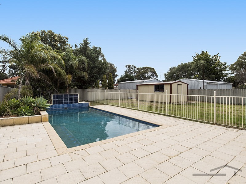 9 Marungi Way, Greenfields WA 6210