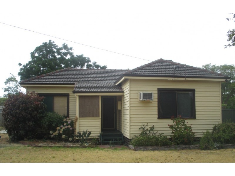 8 Service Street, Mandurah WA 6210