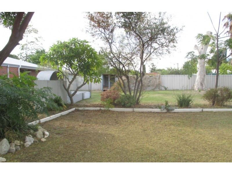 8 Service Street, Mandurah WA 6210