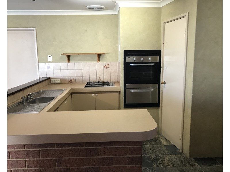 5 St Laurent Close, Greenfields WA 6210