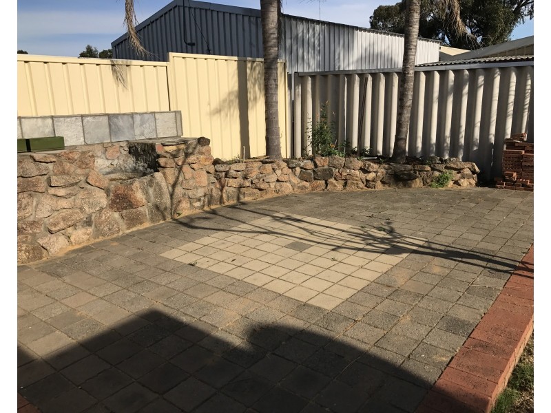 5 St Laurent Close, Greenfields WA 6210