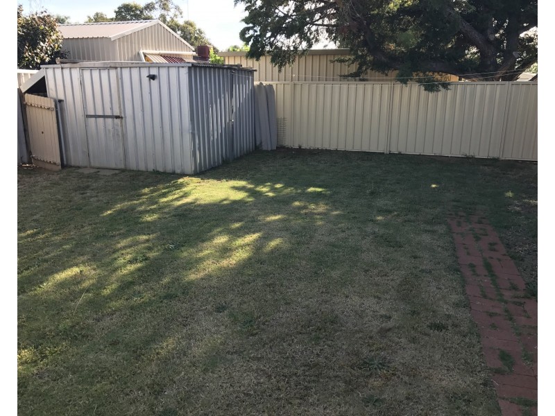 5 St Laurent Close, Greenfields WA 6210