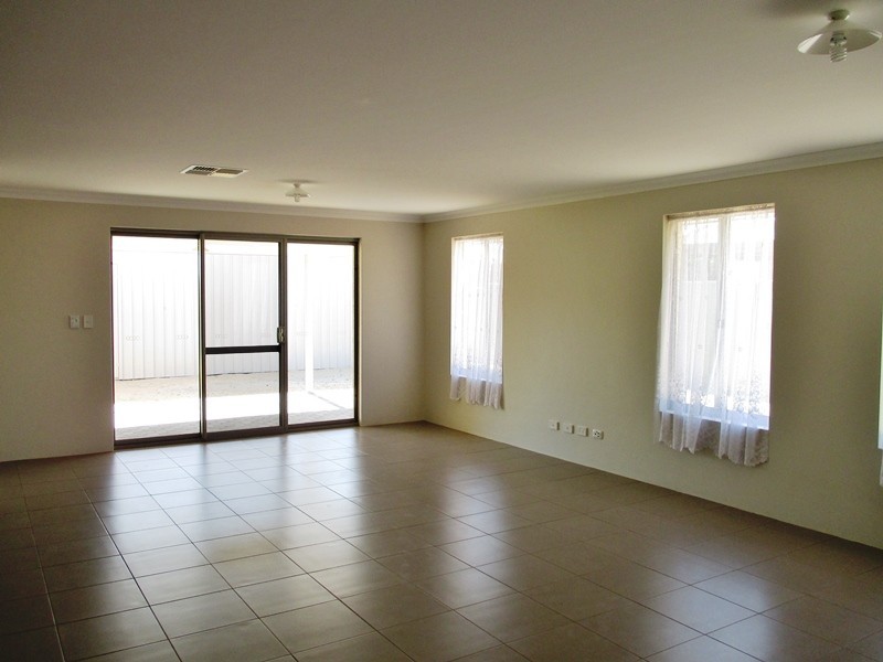 95 Moondyne Ramble, Ravenswood WA 6208