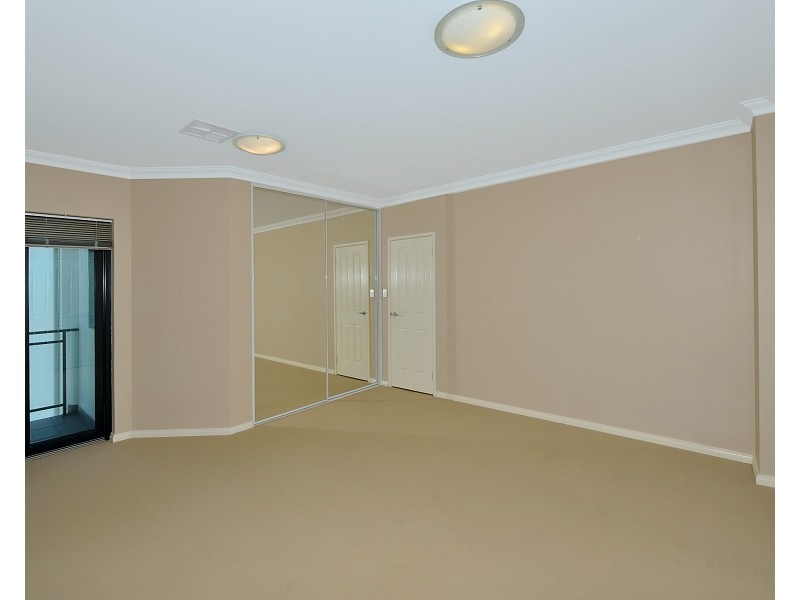 4/1 Florian Mews, Mandurah WA 6210