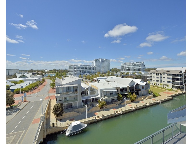 4/1 Florian Mews, Mandurah WA 6210