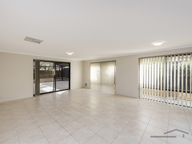 32 Seascapes Boulevard, Halls Head WA 6210