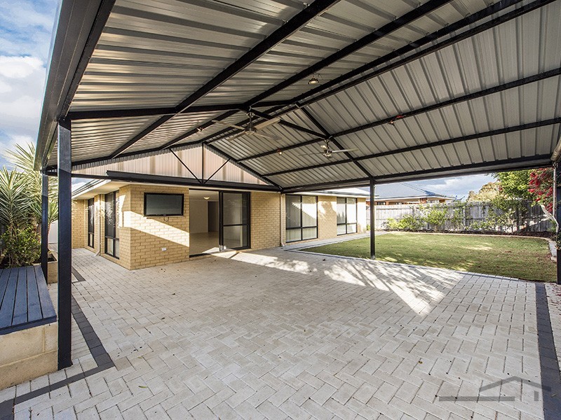 32 Seascapes Boulevard, Halls Head WA 6210