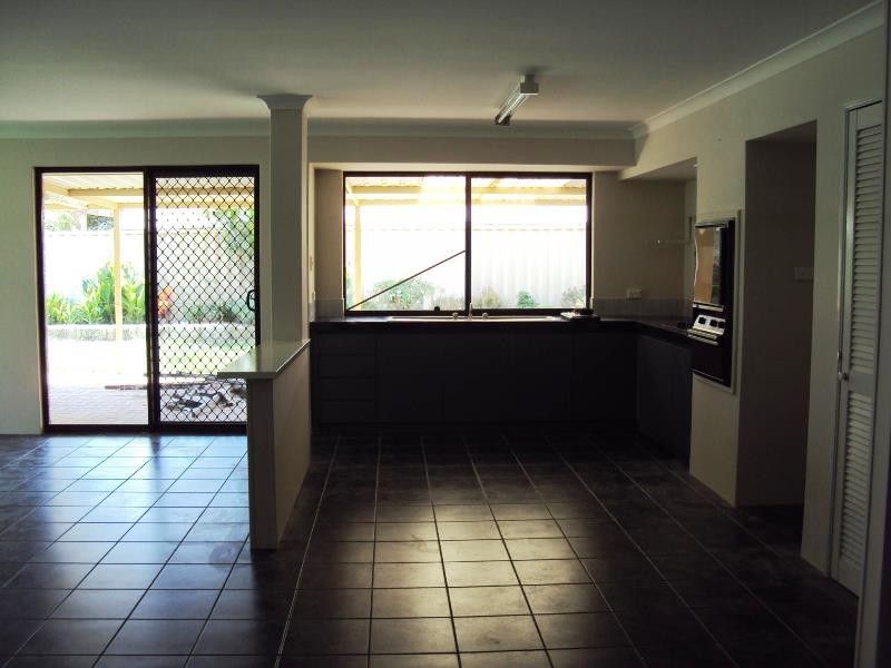 6 Perida Way, Greenfields WA 6210