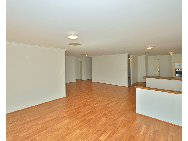 10 Dalwallinu Terrace, Dawesville WA 6211