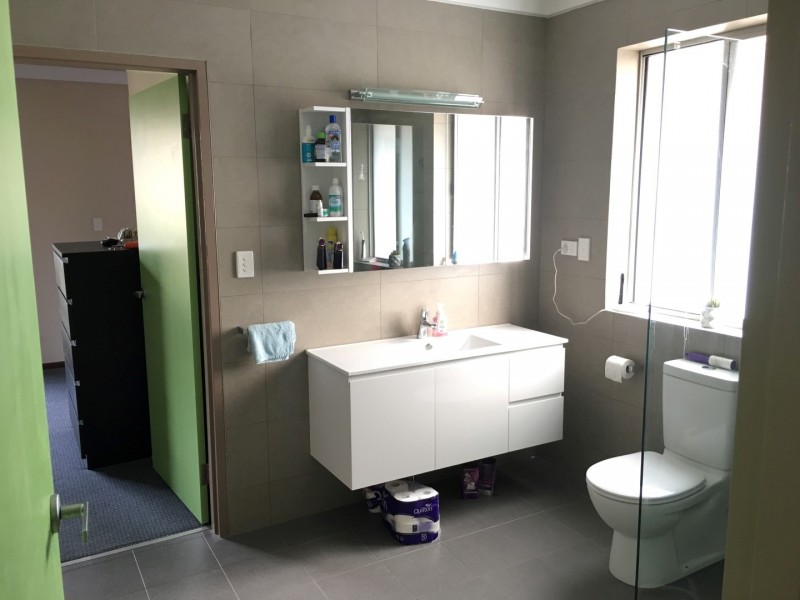 11 Columbia Close, Halls Head WA 6210