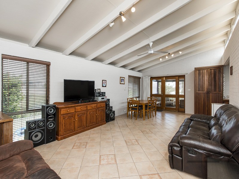26 Selene Way, San Remo WA 6210