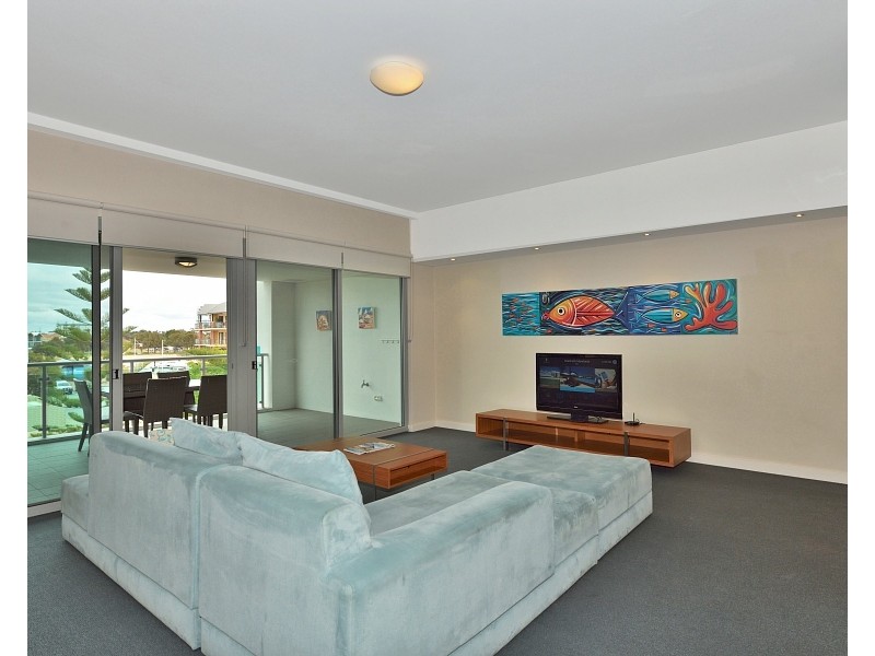 3206/16 Dolphin Drive, Mandurah WA 6210