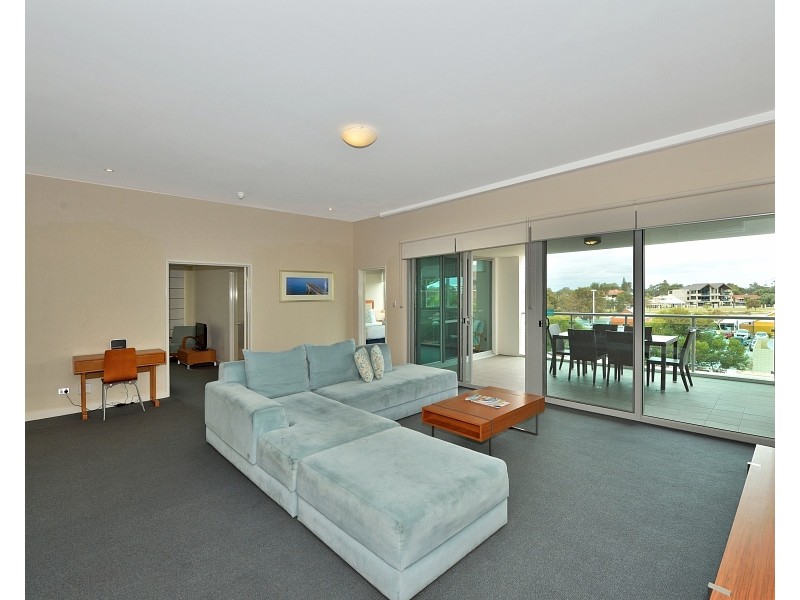 3206/16 Dolphin Drive, Mandurah WA 6210