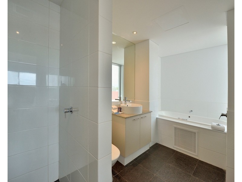 3206/16 Dolphin Drive, Mandurah WA 6210