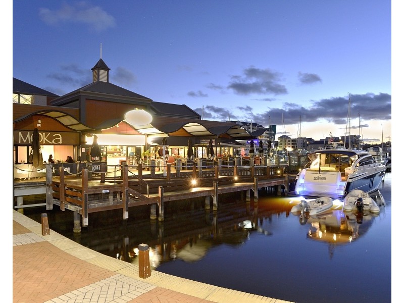 3206/16 Dolphin Drive, Mandurah WA 6210