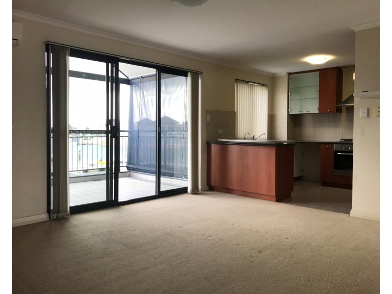 9/206 Mary Street, Halls Head WA 6210