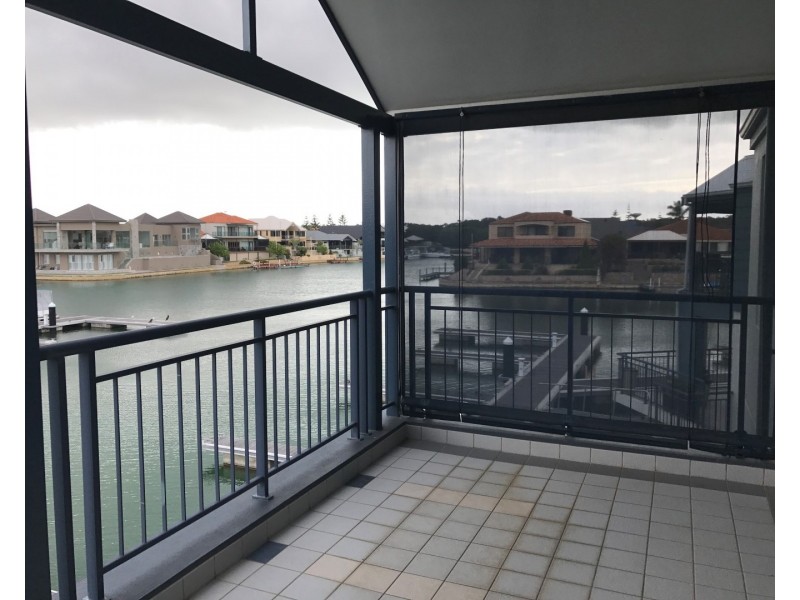 9/206 Mary Street, Halls Head WA 6210