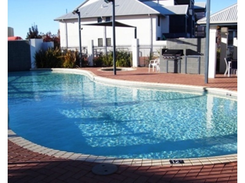 9/206 Mary Street, Halls Head WA 6210