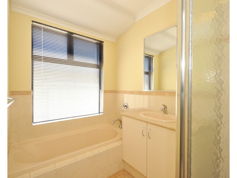 20 Cranbrook Crescent, Dawesville WA 6211