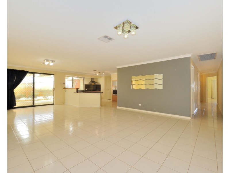 20 Cranbrook Crescent, Dawesville WA 6211