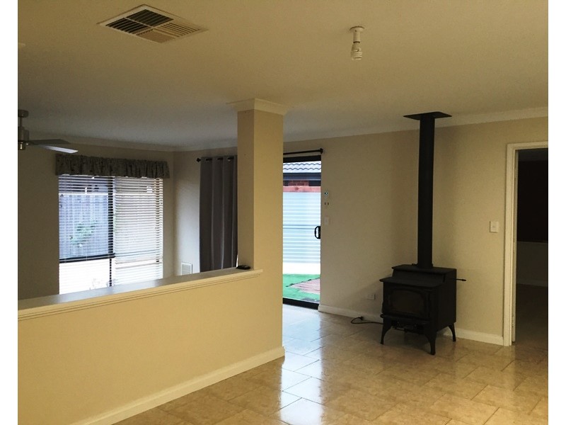 50 Carissa Turn, Halls Head WA 6210