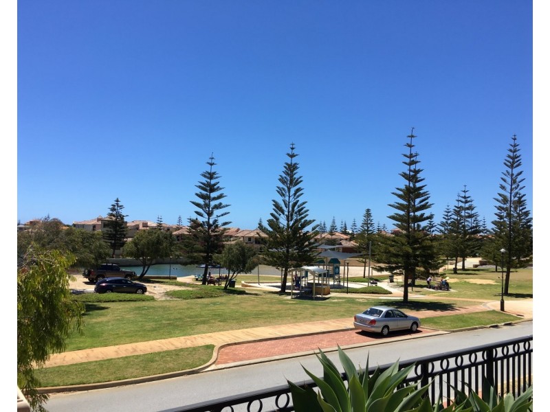 55 Batavia Avenue, Mandurah WA 6210