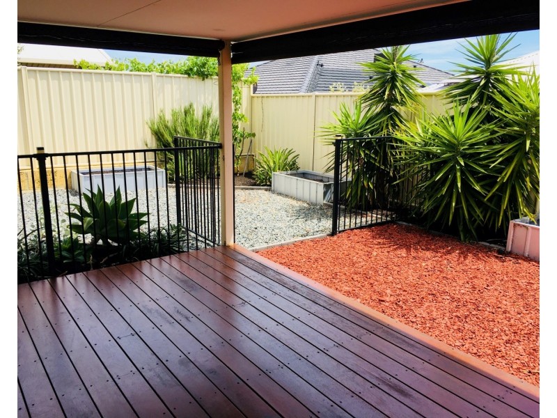 23 Dowerin Circuit, Lakelands WA 6180