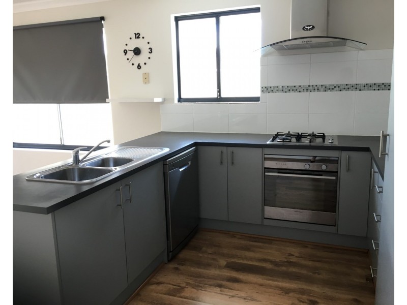 23 Dowerin Circuit, Lakelands WA 6180