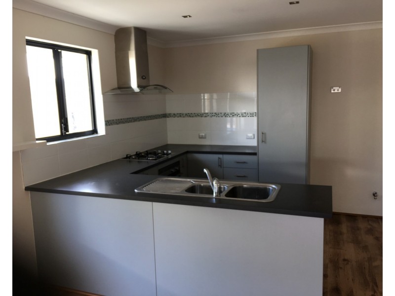 23 Dowerin Circuit, Lakelands WA 6180