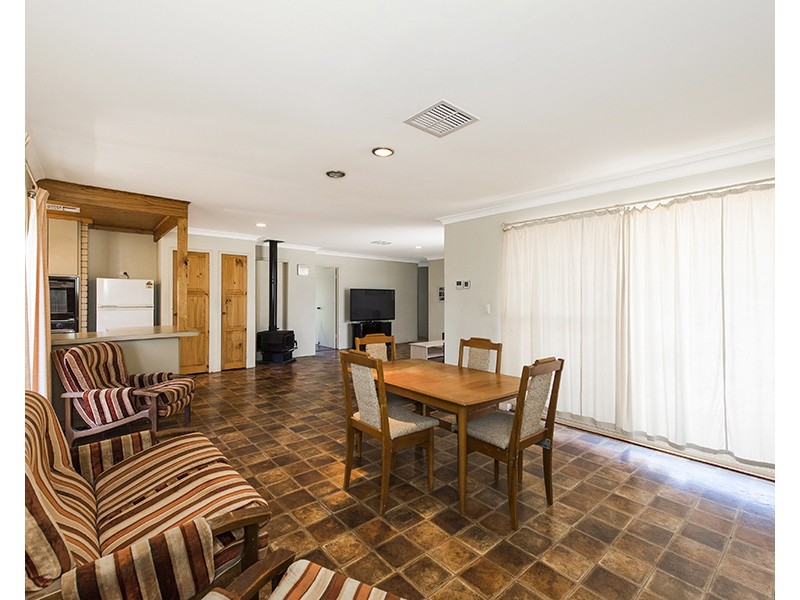1 Pagoda Place, Madora Bay WA 6210