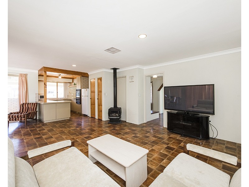 1 Pagoda Place, Madora Bay WA 6210