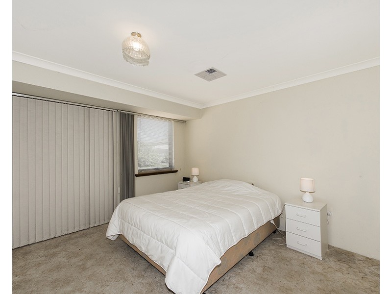 1 Pagoda Place, Madora Bay WA 6210