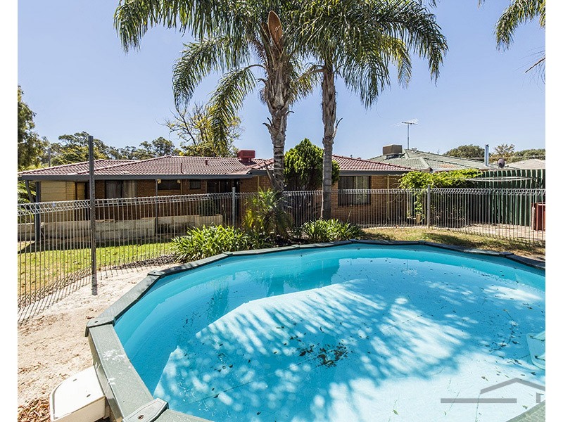 4 Marungi Way, Greenfields WA 6210