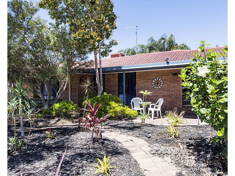 4 Marungi Way, Greenfields WA 6210