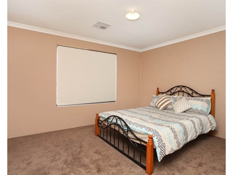 3 Badgerup Avenue, Lakelands WA 6180