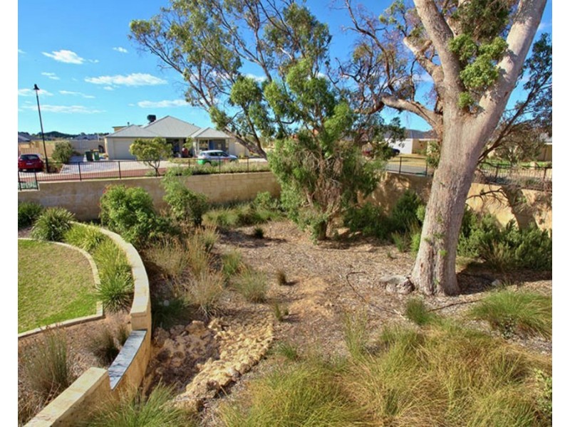 3 Badgerup Avenue, Lakelands WA 6180