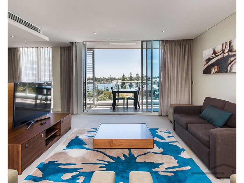 508/1 Marco Polo Drive, Mandurah WA 6210