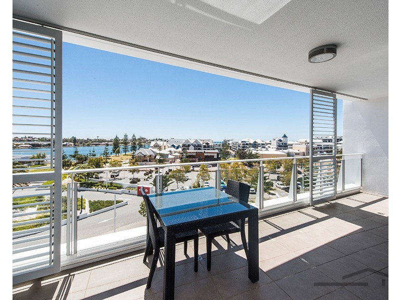 508/1 Marco Polo Drive, Mandurah WA 6210