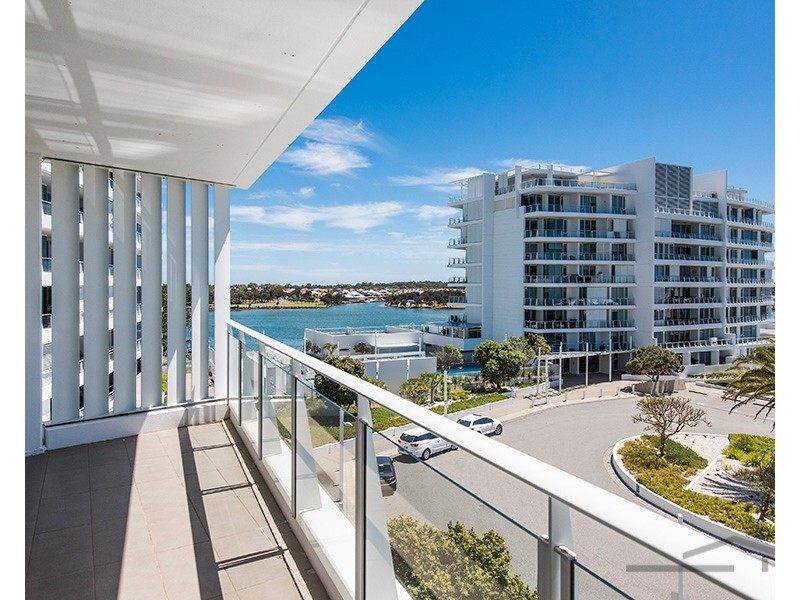508/1 Marco Polo Drive, Mandurah WA 6210