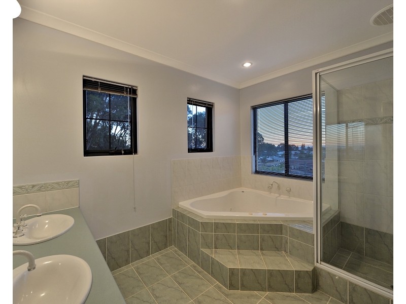 38 Madora Beach Road, Madora Bay WA 6210