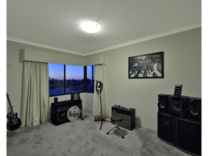 38 Madora Beach Road, Madora Bay WA 6210