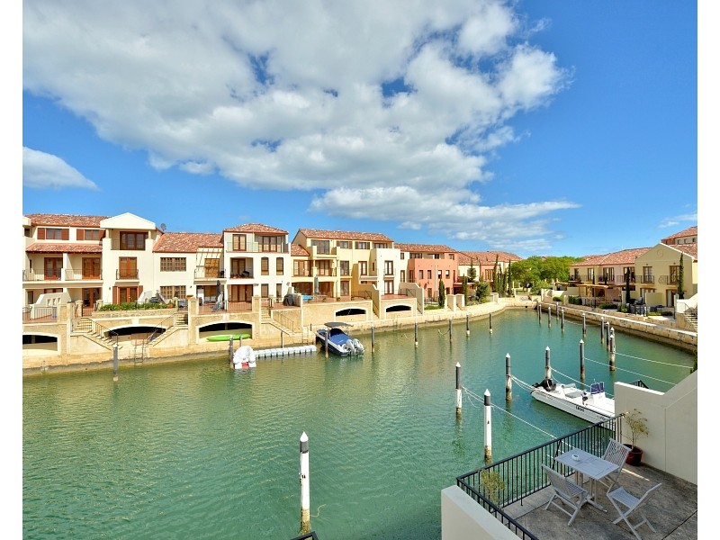 104/18 Port Quays, Wannanup WA 6210