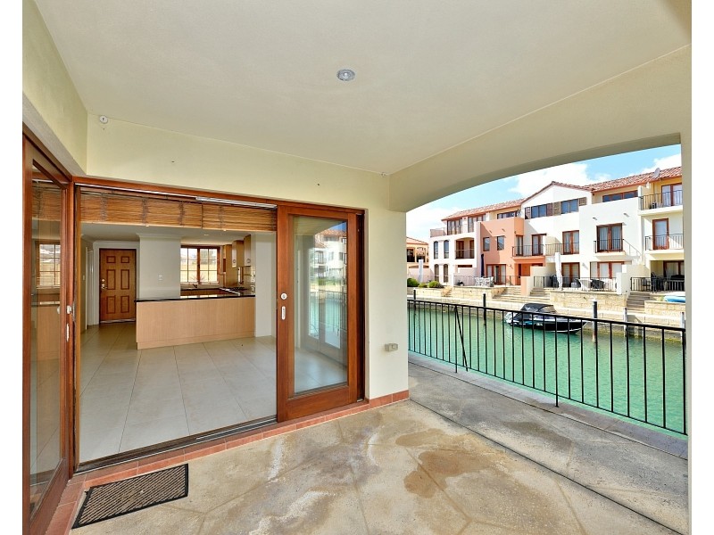 104/18 Port Quays, Wannanup WA 6210